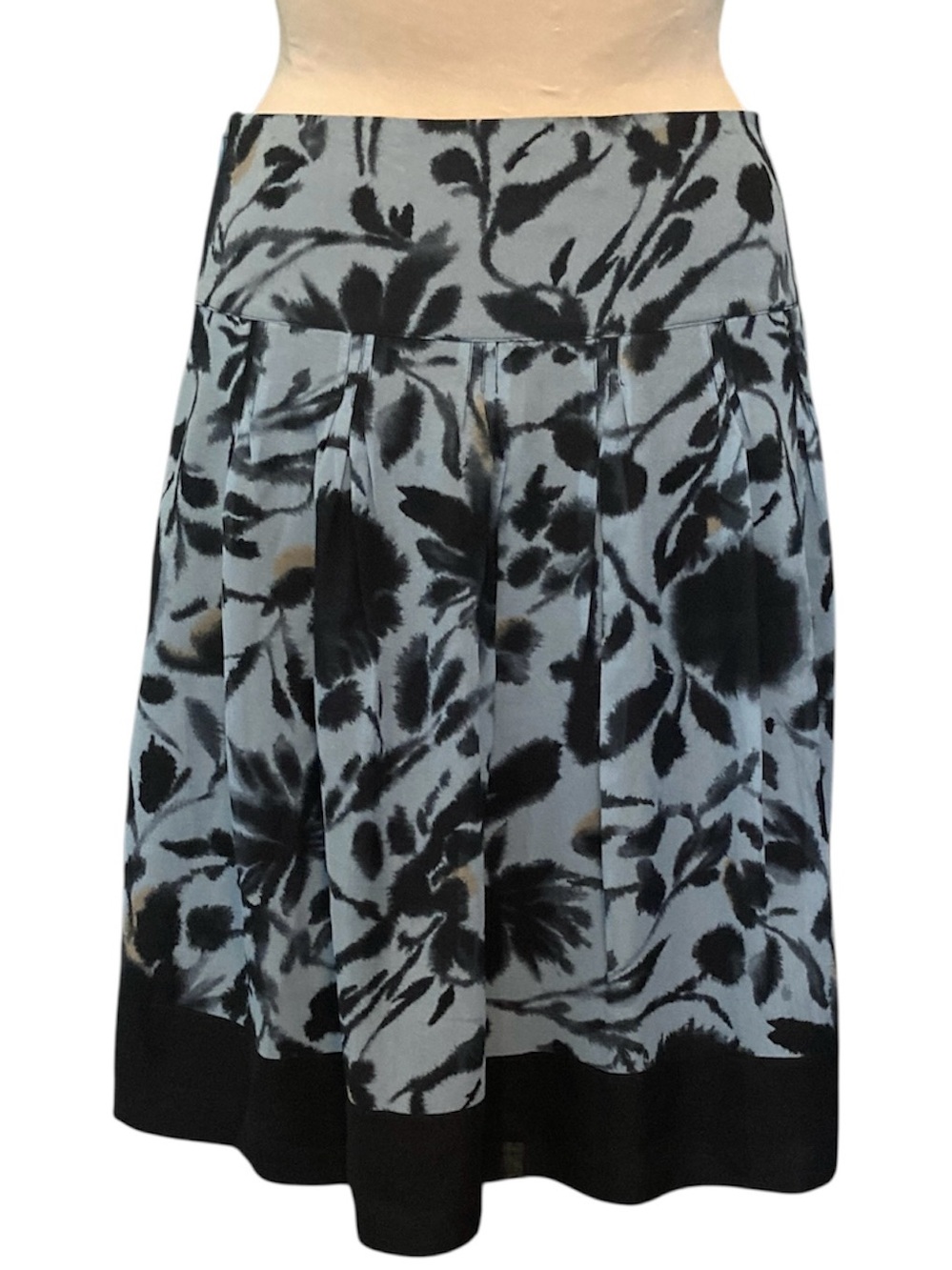100% Silk Vintage Floral Pleated Knee Length Skirt in Blue & Black | The Limited